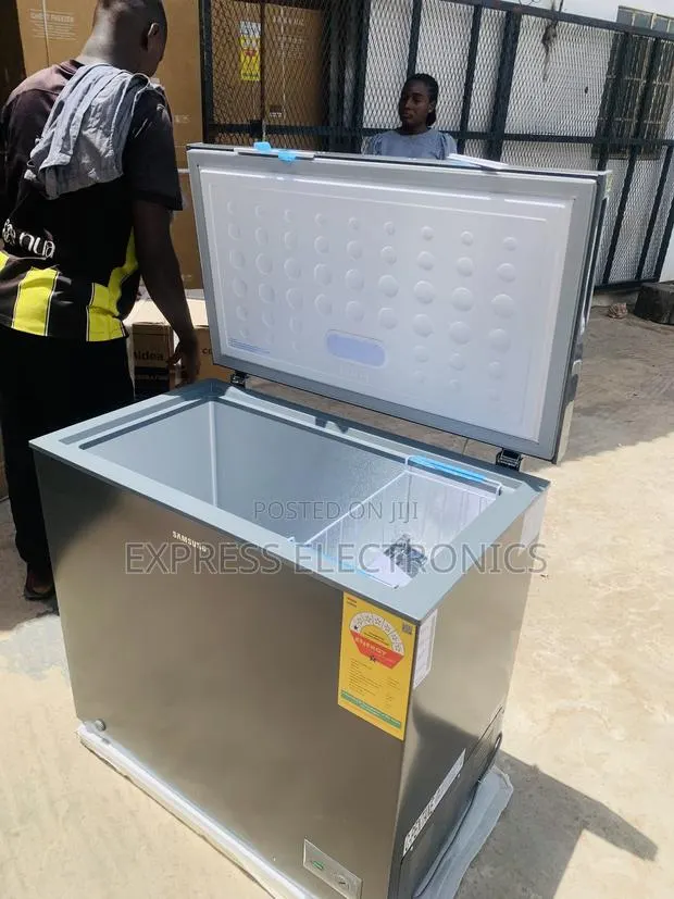 Long Lasting Effects Chest Freezer Single Door 198l · Photo 1