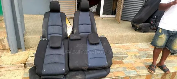 Yaris/Scion IA Seats 2018 · Photo 1