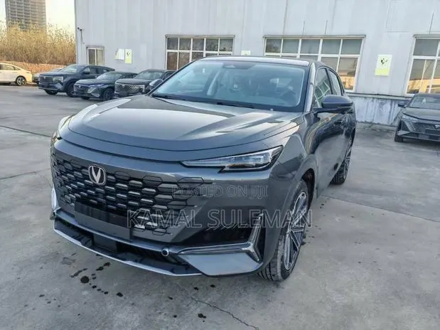 New Changan CS75 2025 Black · Photo 1