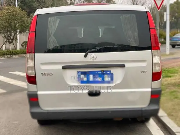 Mercedes-Benz Vito 2011 Grey · Photo 5