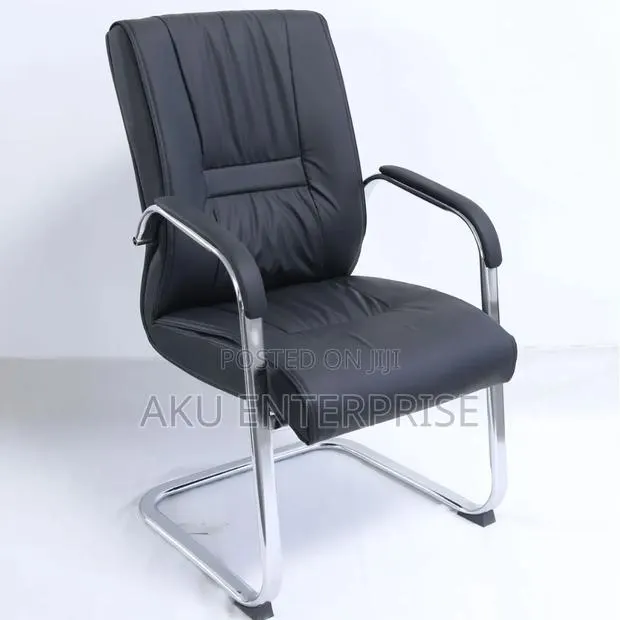 Ergonomic Leather Office Conference Chair · Photo 4