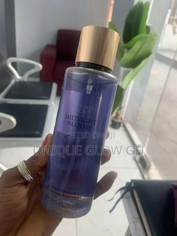 Victoria’S Secret Midnight Bloom Fragrance Mist · Photo 1
