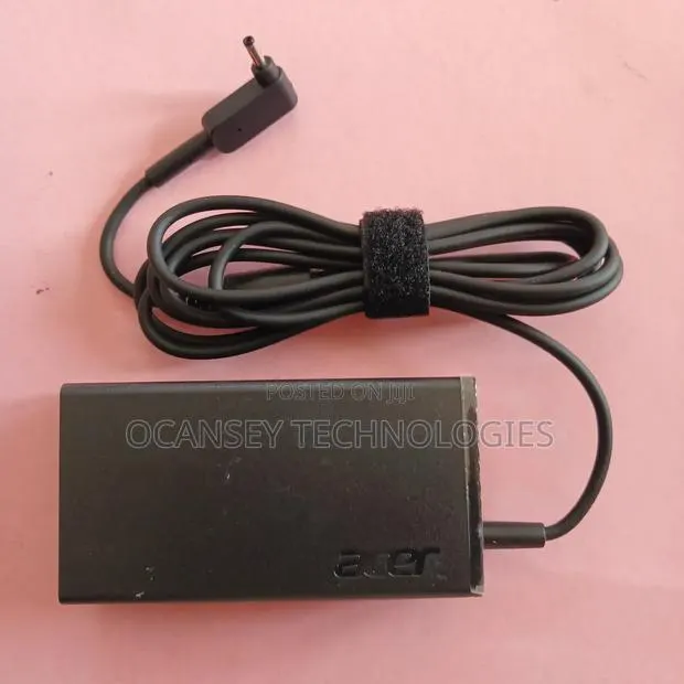 Original Acer Small Pin 65w Laptop Adapter · Photo 1