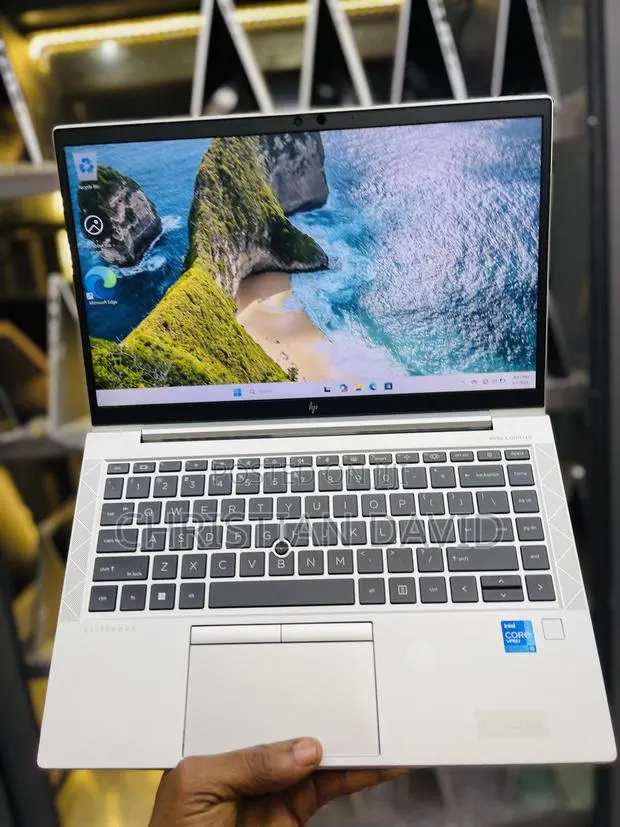 Laptop HP EliteBook 840 G8 8GB Intel Core i5 SSD 256GB · Photo 1