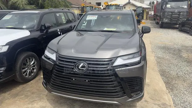 New Lexus LX 700h 2025 Gray · Photo 1