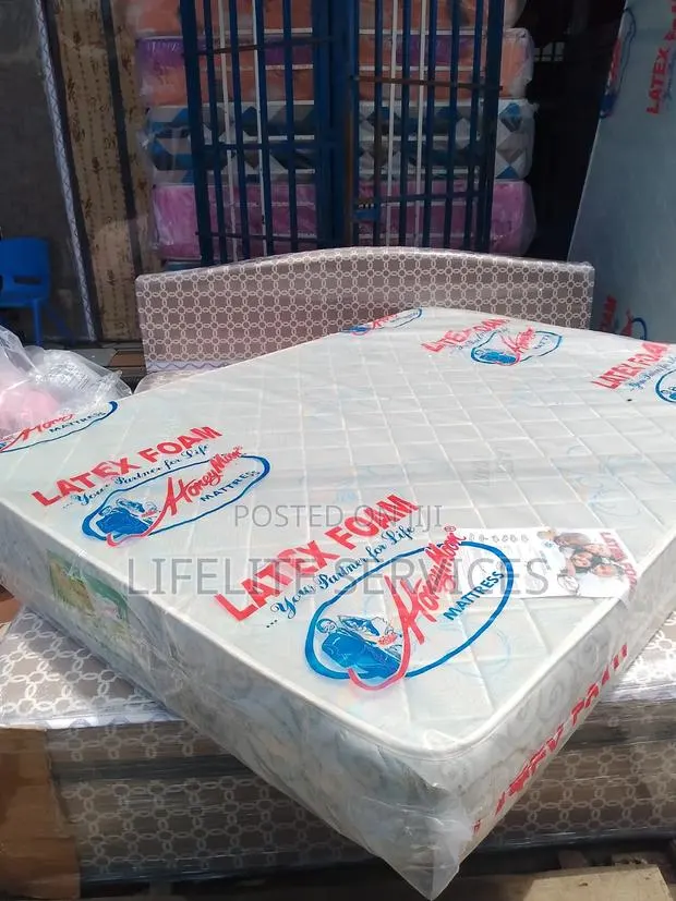 Authentic Mattress 8" Double Size - Latex · Photo 1
