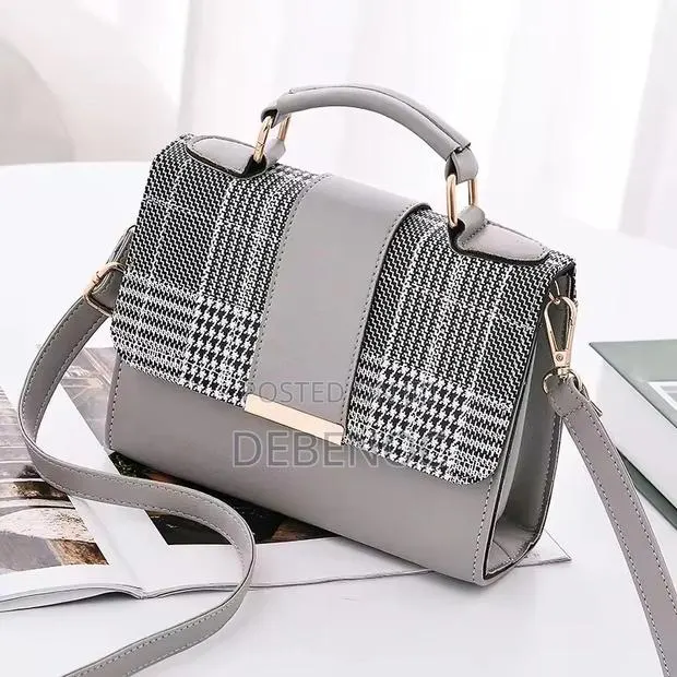 Ladies Fashionable Bags · Photo 1