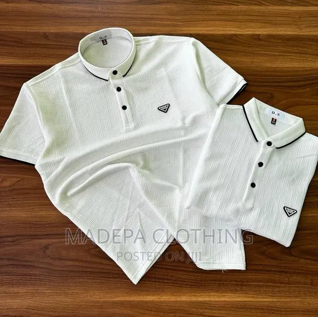 Quality Club T · Photo 1