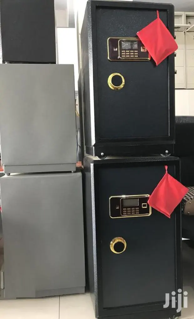 Money Safe · Photo 1