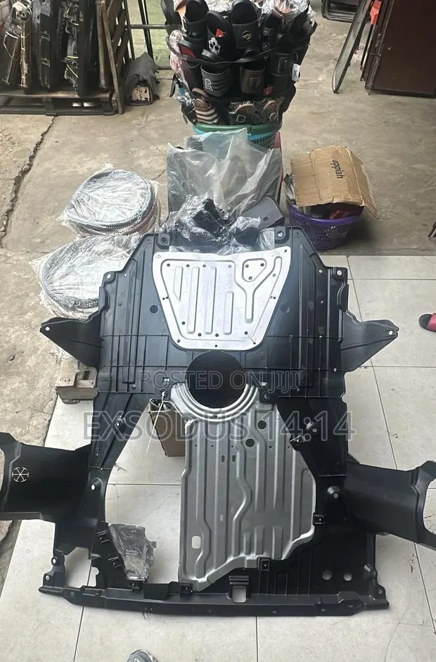 Honda Civic Under Panel · Photo 1