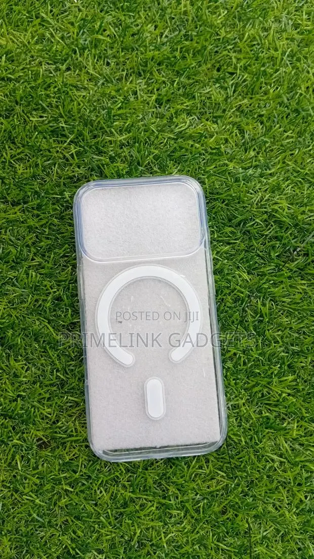 Transparent Case for iPhone 17/18 Pro Max ,17/18 Pro ,And 17 Air · Photo 1