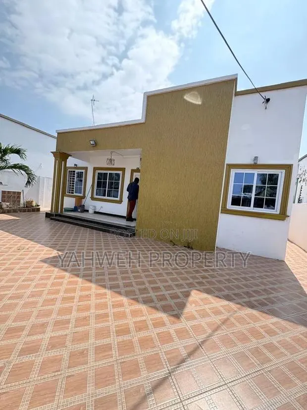3bdrm House in Comm.16, Baatsona Total for rent · Photo 1