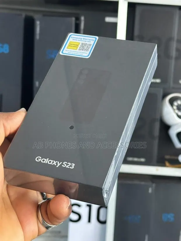 New Samsung Galaxy S23 256 GB Black · Photo 1