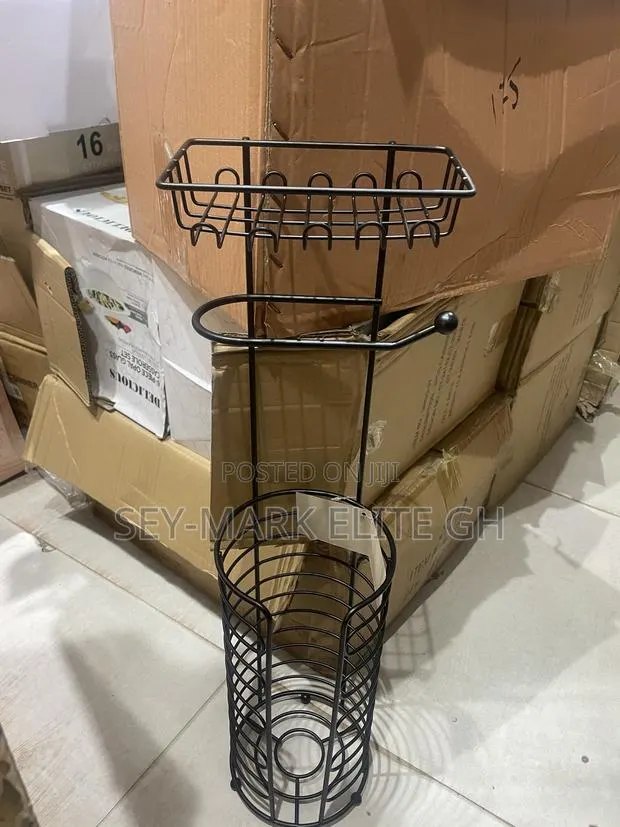 Toilet Paper Holder (Metal) · Photo 1