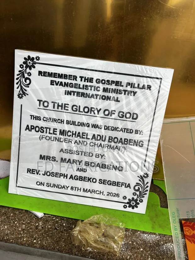 Plaque Signs Engraving · Photo 1