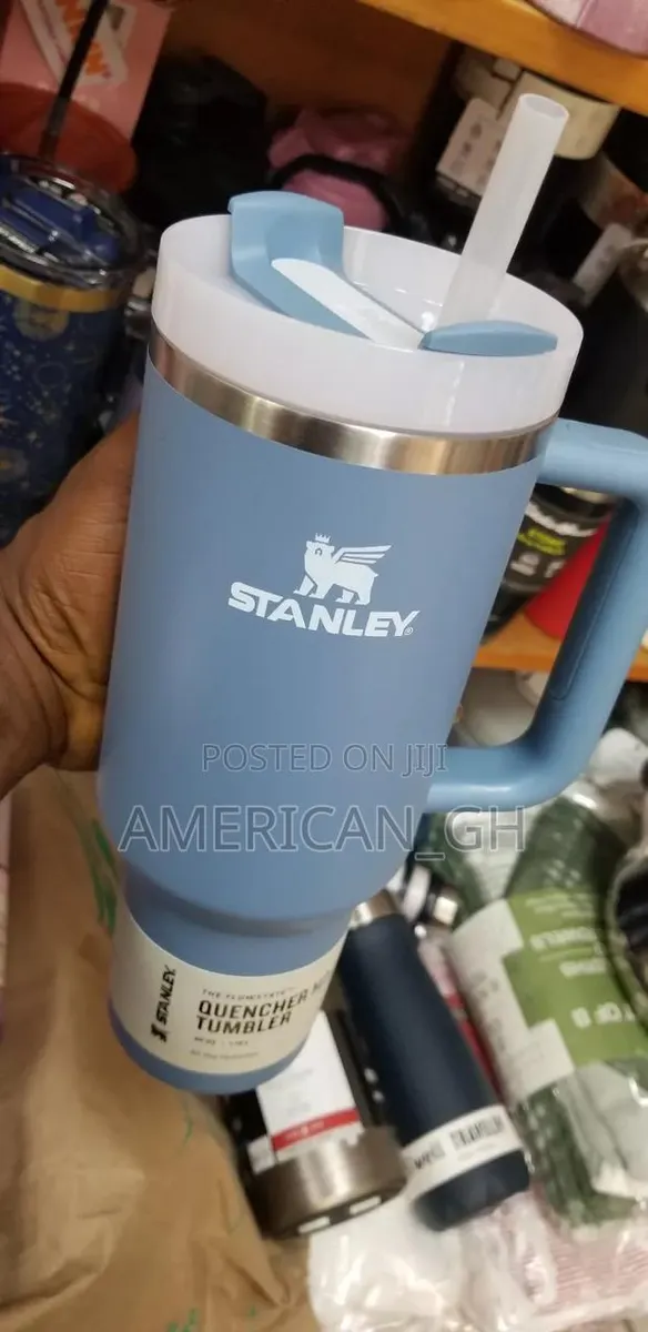 Stanley Vaccum Tumbler, 40 Oz · Photo 1