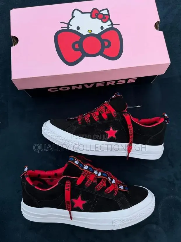 Converse X Hello Kitty One Star Ox · Photo 1
