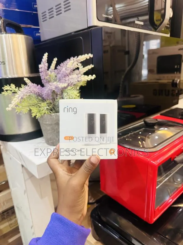 Dynamic Sleek Video Camera Indoor · Photo 1