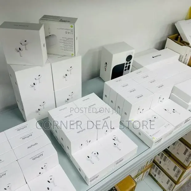 Apple AirPods 4 · Photo 1