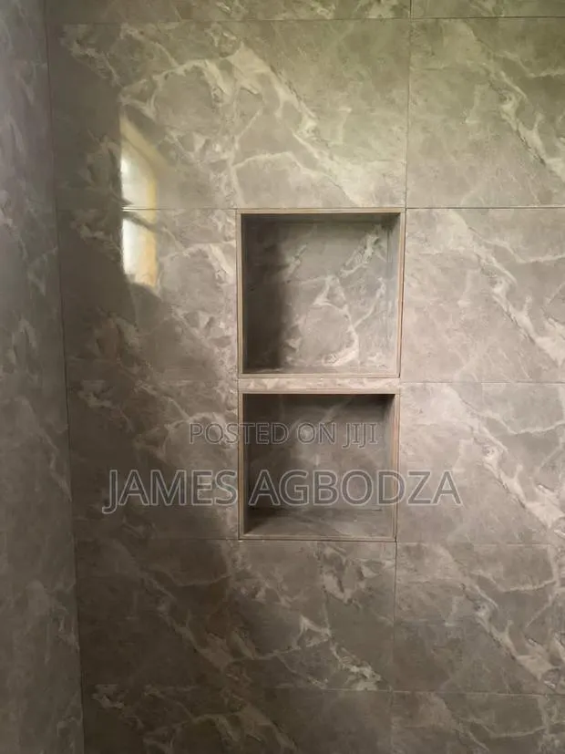Am a Professional Tiler. · Photo 1