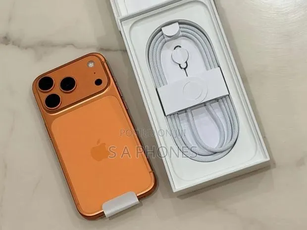 Apple iPhone 17 Pro 512 GB Orange · Photo 1
