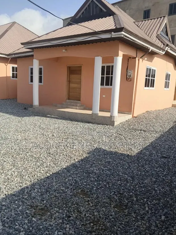 2bdrm Townhouse / Terrace in Abokobi, Pentecost for rent · Photo 1