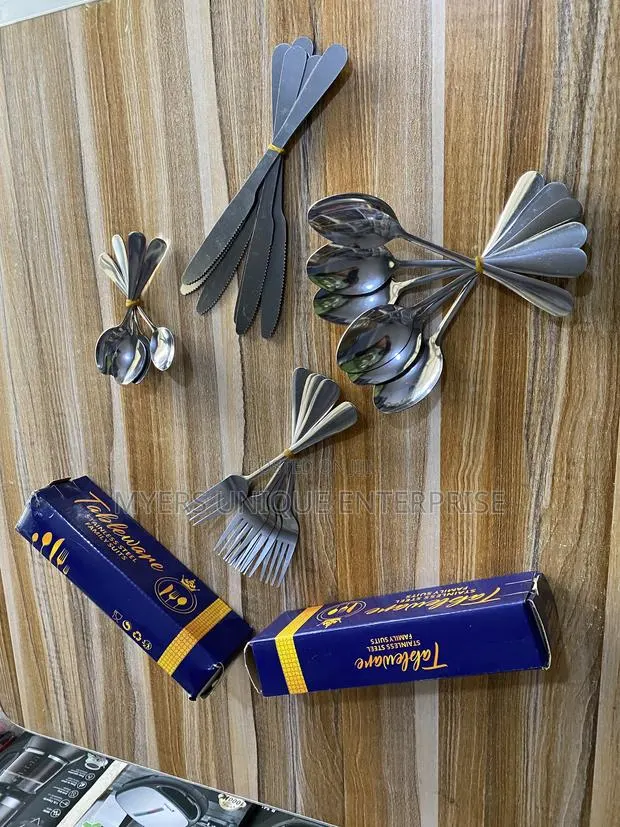 Restaurant Quality Cutlery Set-24 Pieces · Photo 1