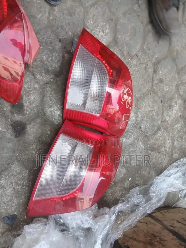 Toyota Vitz 2006,2007 Tail Light Pair Available. · Photo 1