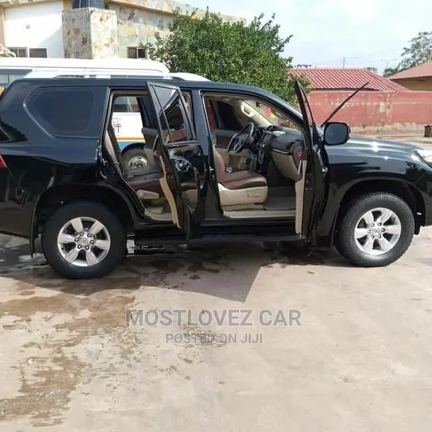 Rent a Toyota Landcruiser Prado With a Driver in Ghana. Rent · Photo 1