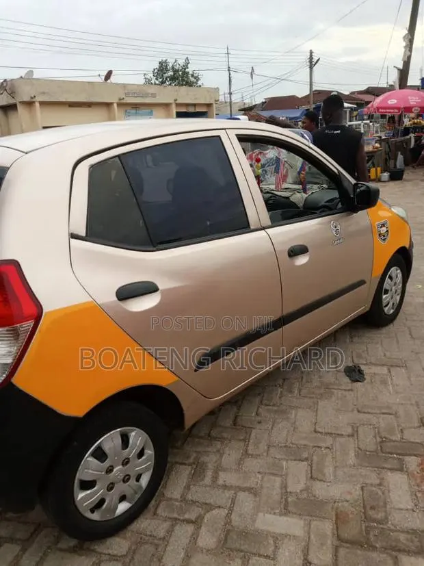Hyundai I10 2011 Brown · Photo 1