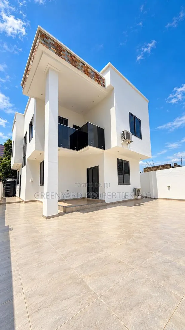 4bdrm House in School Junction, East Legon for rent · Photo 1