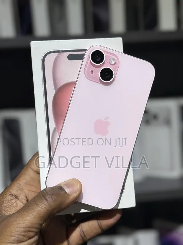 Apple iPhone 15 128 GB Pink · Photo 1