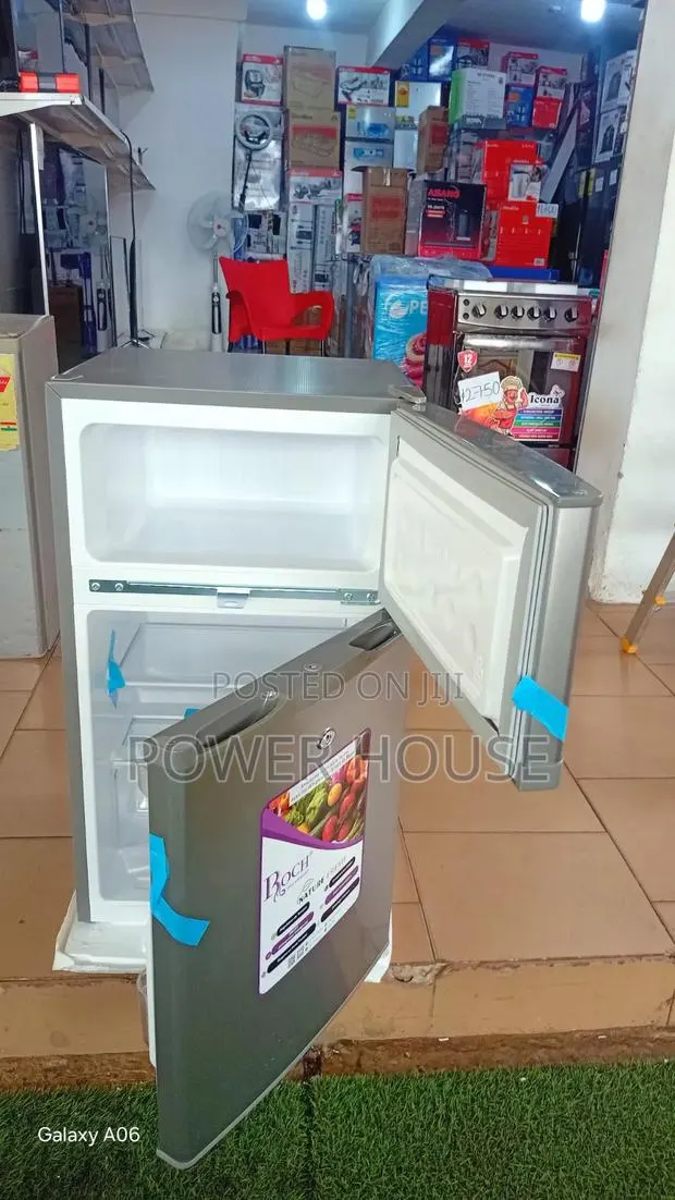 Roch RFR-110d-B Tabletop Fridge – Stylish Efficient · Photo 1