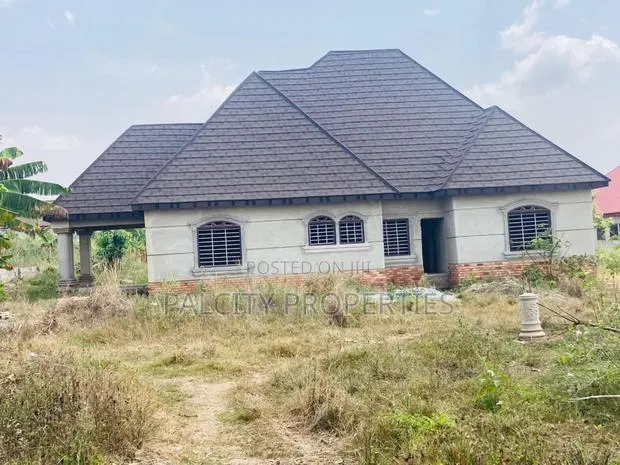 3bdrm House in Abuakwa Nkawie, Kumasi Metropolitan for sale · Photo 1