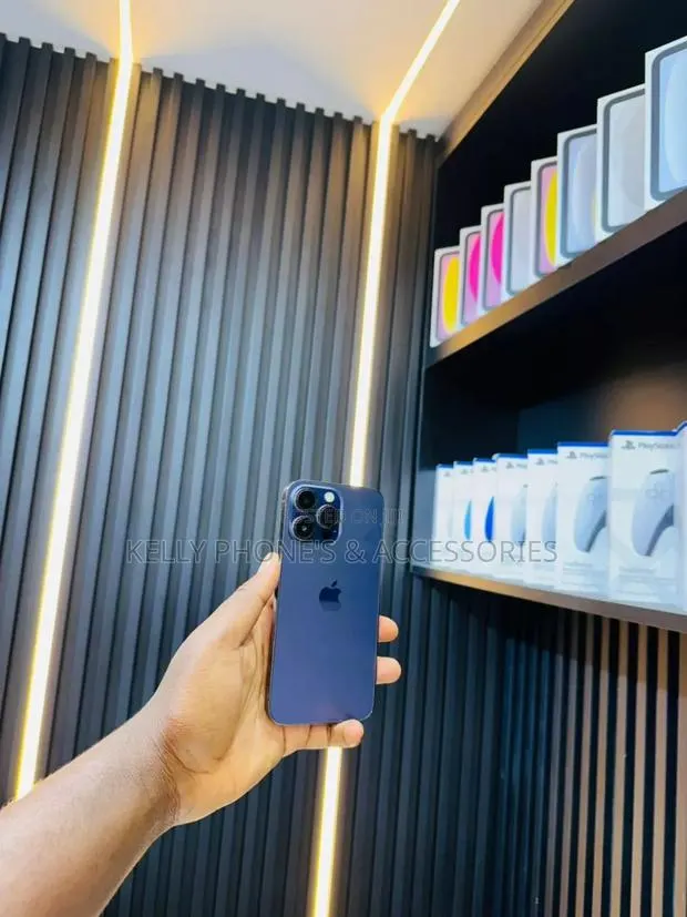 Apple iPhone 14 Pro Max 256 GB Purple · Photo 1