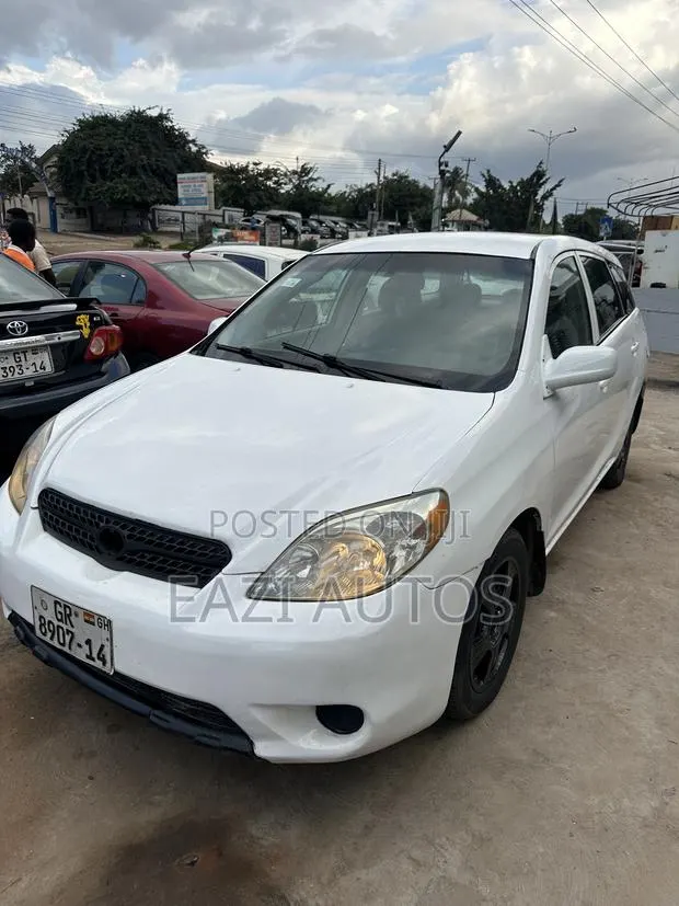 Toyota Matrix 2006 White · Photo 1