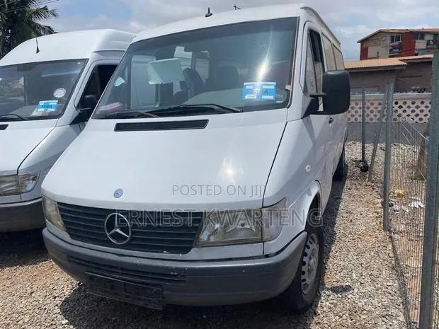 Mercedes-Benz Sprinter 2001 White · Photo 1