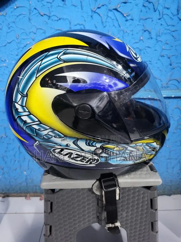 Lazer Full-face Motorcycle Helmet · Photo 1