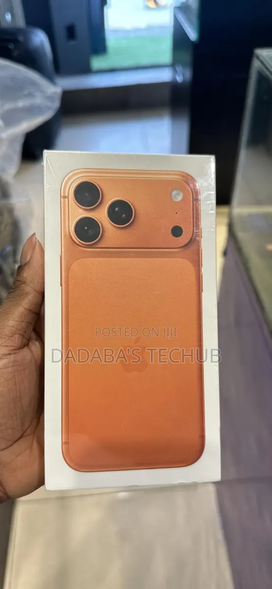 New Apple iPhone 17 Pro 256 GB Orange · Photo 1