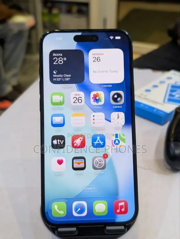 Apple iPhone 16 Plus 256 GB Black · Photo 1
