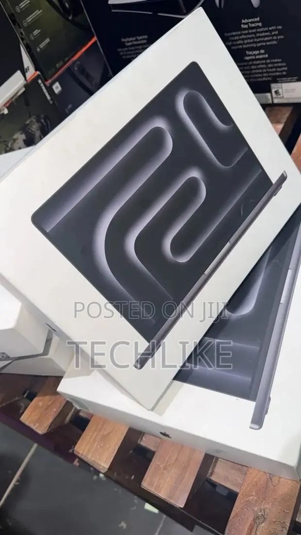 New Laptop Apple MacBook Pro 2026 M5 Max 36GB Apple M5 Max SSD 2T · Photo 1