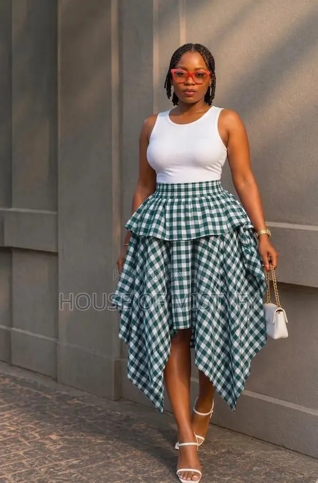 Ladies Handkerchief Skirt · Photo 1