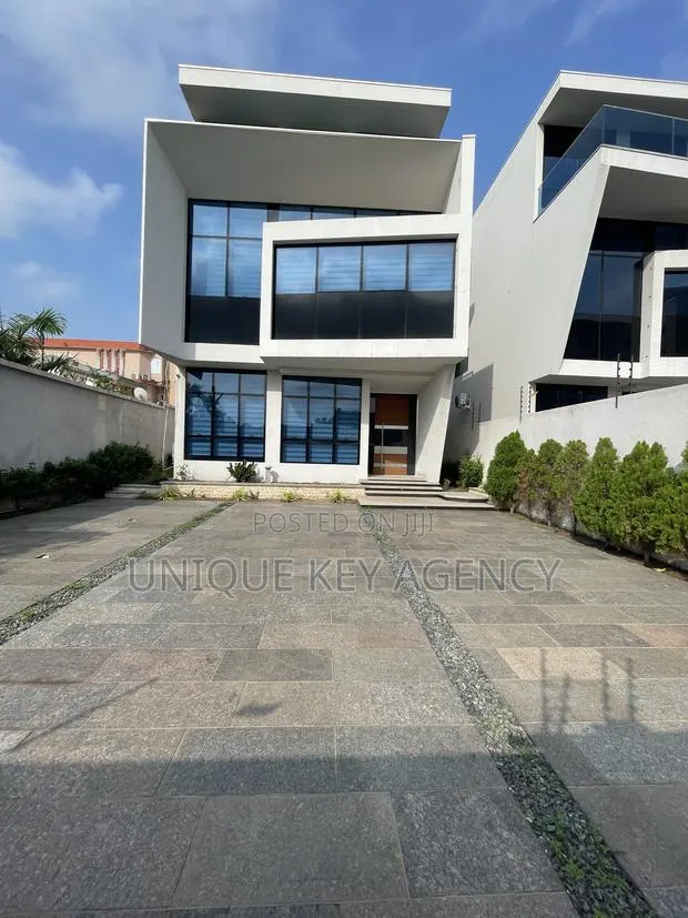 5bdrm House in Unique Key Agency, East Legon for rent · Photo 1