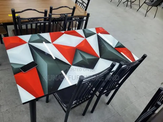 Diningset/ Dining Table · Photo 1