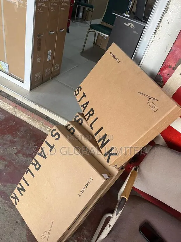 High Speed, Low Latency Starlink Standard 4x · Photo 1
