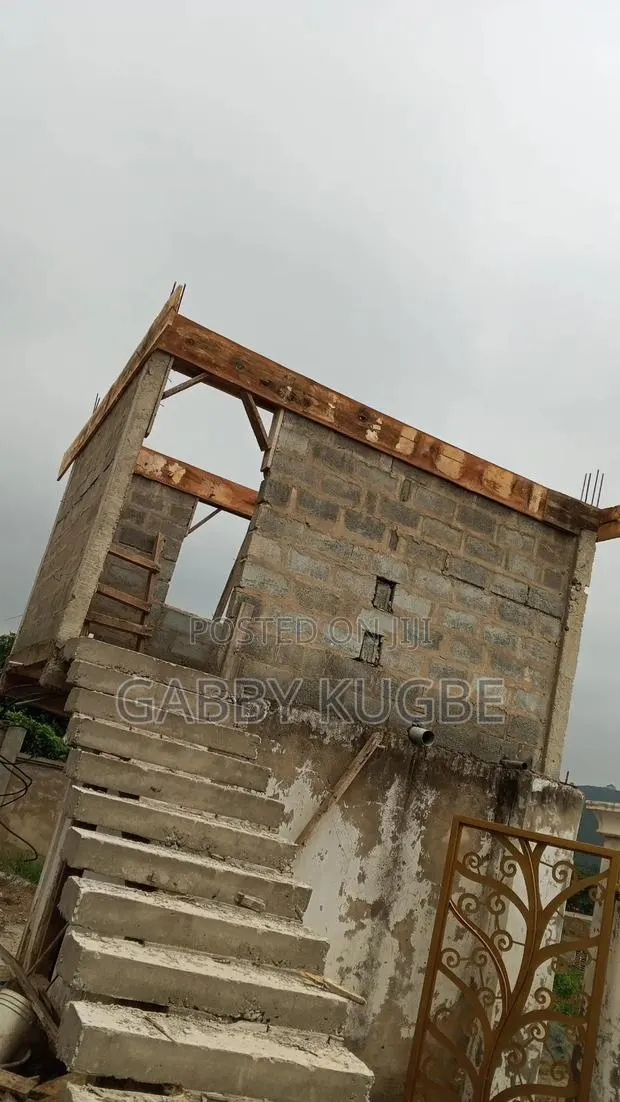 Floating Staircase and Decking · Photo 6