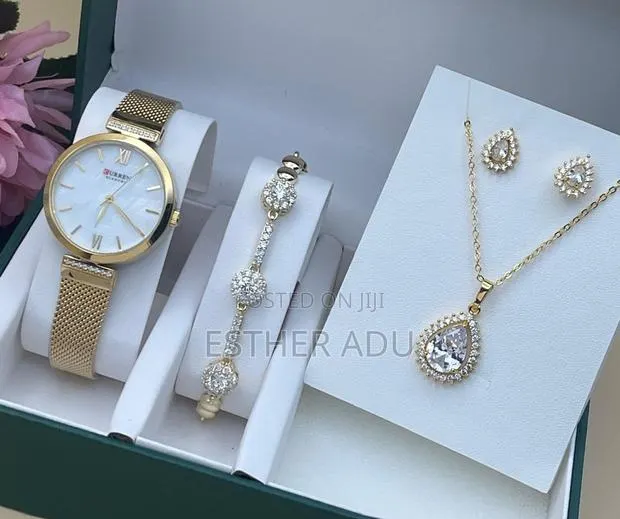 Ladies Jewelry Set · Photo 1