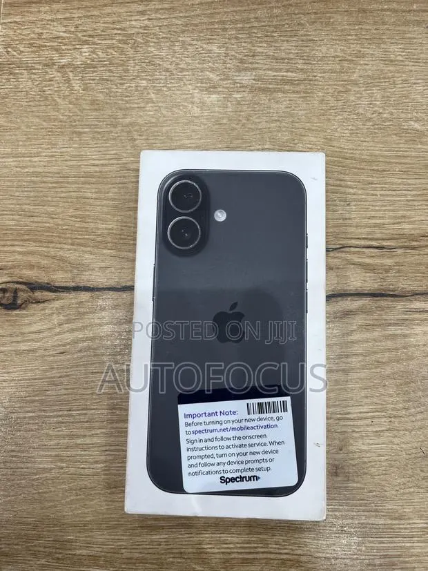 New Apple iPhone 17 256 GB Black · Photo 1