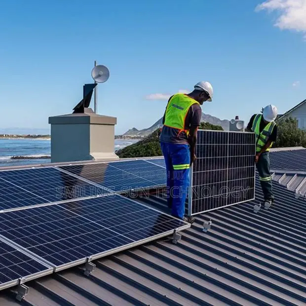 585w Jinko Bifacial Panel · Photo 1