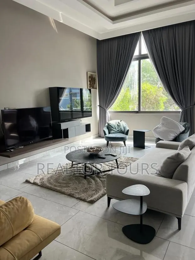 Furnished 4bdrm House in East Legon for rent · Photo 1